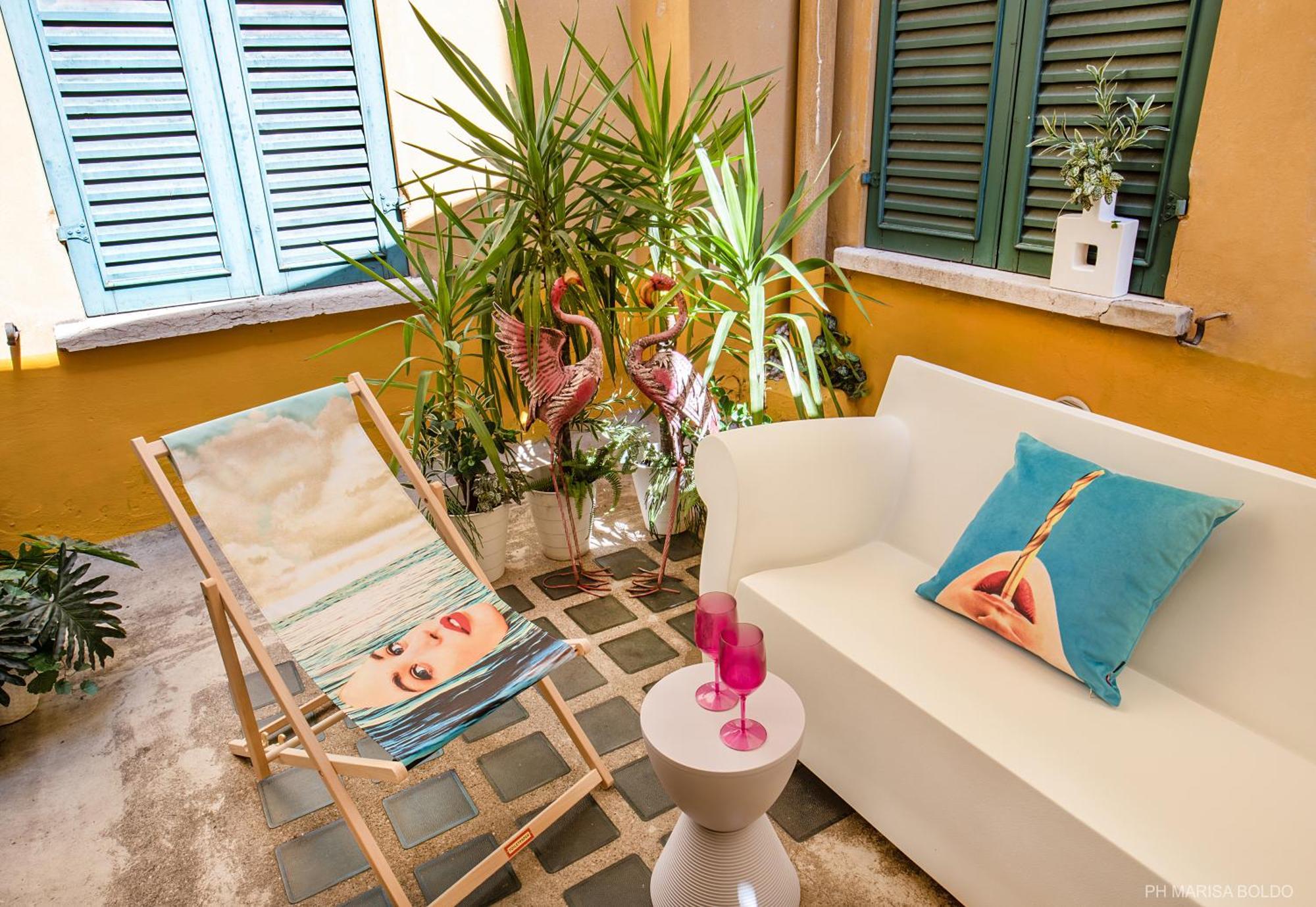 Billie'S Flat Red - Art & Design Apt In Verona Historic Centre Εξωτερικό φωτογραφία